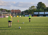 Eerste training S.K.N.W.K./D.Z.C. '09 Vrouwen 30+ seizoen 2024-2025 (6/57)